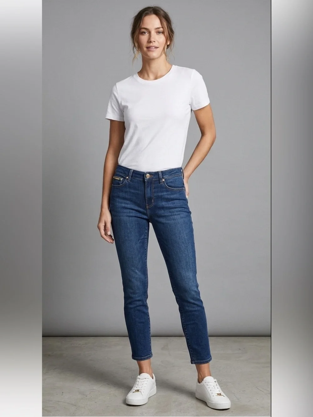 Michael Kors Cropped Medium Wash Blue Jeans - Size 8